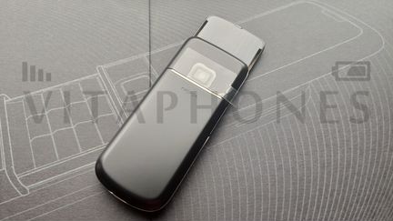 05 Nokia 8800 Arte Black - стильный крутой телефон