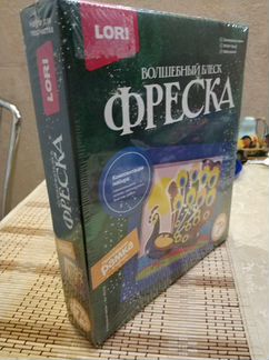 Фреска из цветного песка- детское творчество