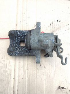 Суппорт задний левый Skoda Octavia A5 Рестайлинг