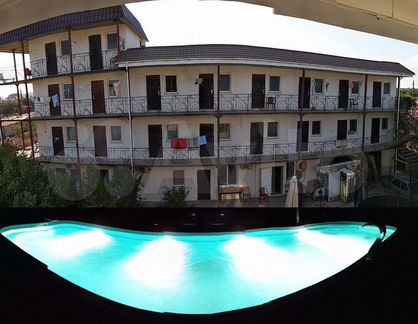 Комната 17 м² в > 9-к., 2/4 эт.