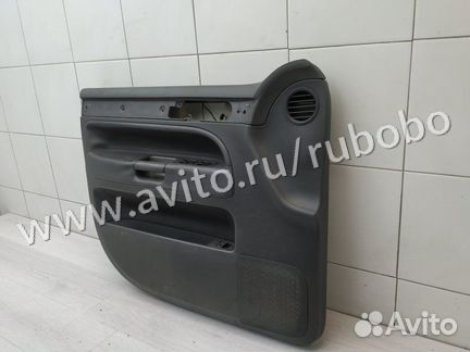 Обшивка передняя левая 7L6867011eknuq VW Touareg 2