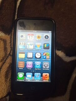 Плеер iPod touch 4