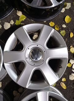 Диски бу оригинал R16 P на VW