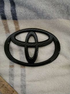 Эмблема Toyota