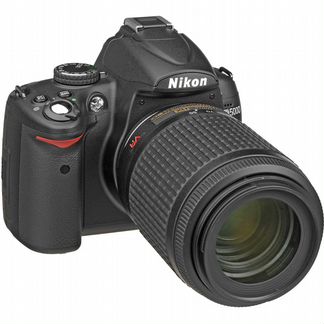 Зеркальный фотоаппарат Nikon D5000