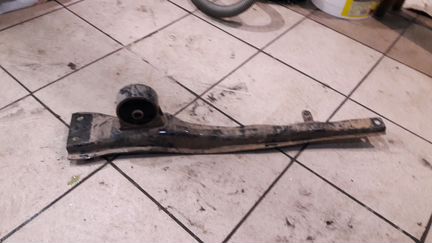 Лыжа продольная балка Mitsubishi outlander XL