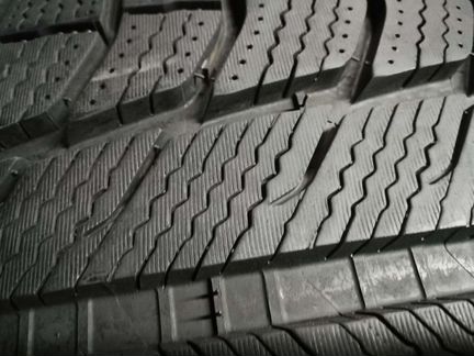 275 40 20 Michelin X-Ice