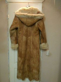 Дублёнка новая с капюшоном, р.50-52