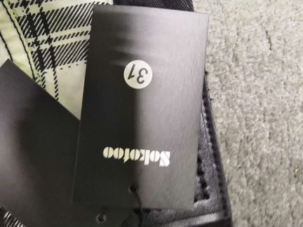 Джинсы