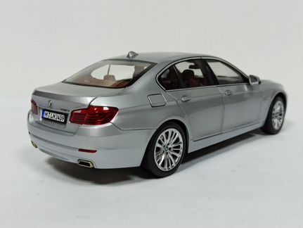 Bmw 550i 5 Series 1:18 Norev