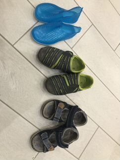 Кроссовки детские 24р