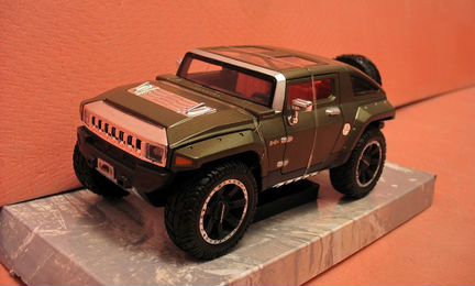 Mодель maisto авто Hummer Hx М 1/24 N55